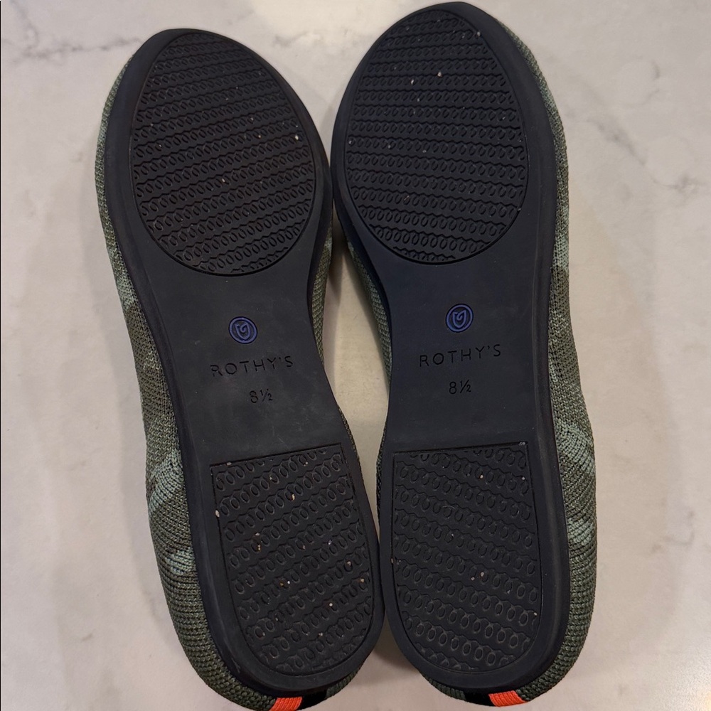 ROTHY'S 'The Loafer' Green Olive Camo Slip On Flats Size 8.5 - Picture 6 of 6